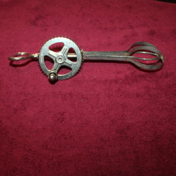 Vintage A&J Hand Egg Beater or Mixer - Picture 1 of 3